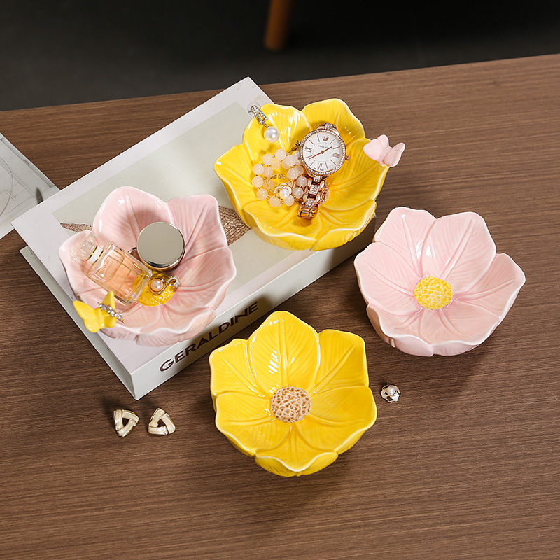 (Cross-border trading), keychain for keys, storage system, storage box, flowered