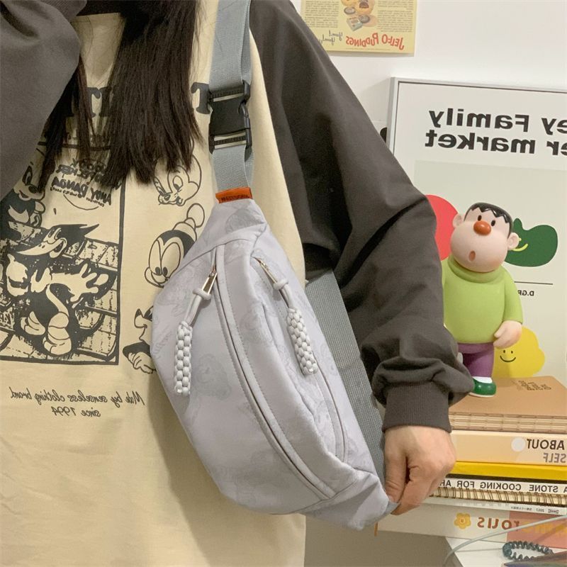 회색
