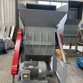 粉碎机;饲料加工设备;林业机械