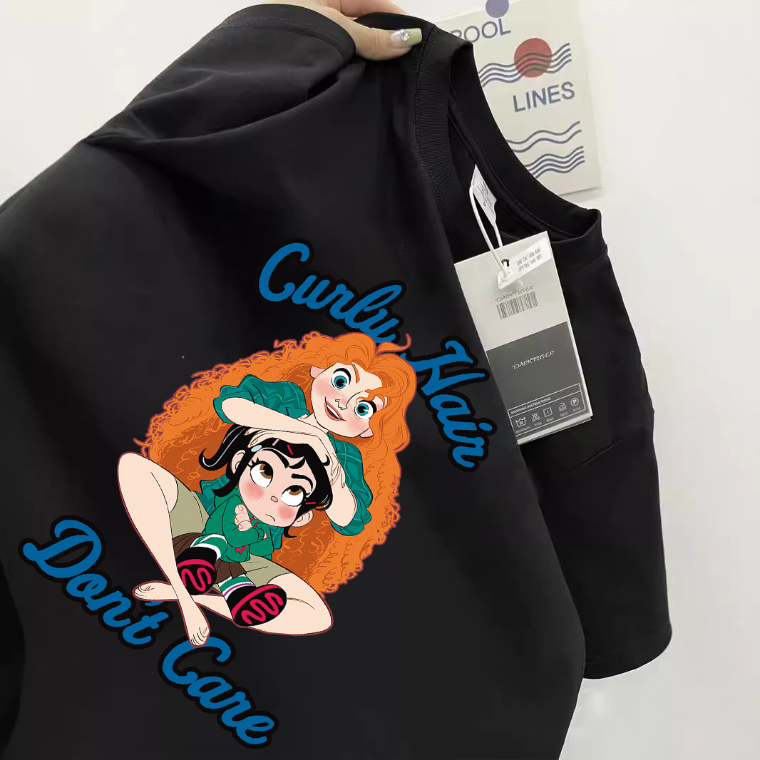 검은 금발 소녀