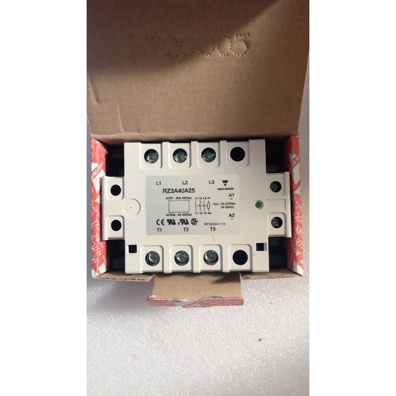 A028*全新原装 佳乐 CARLO GAVAZZI RZ3A40A25   现货