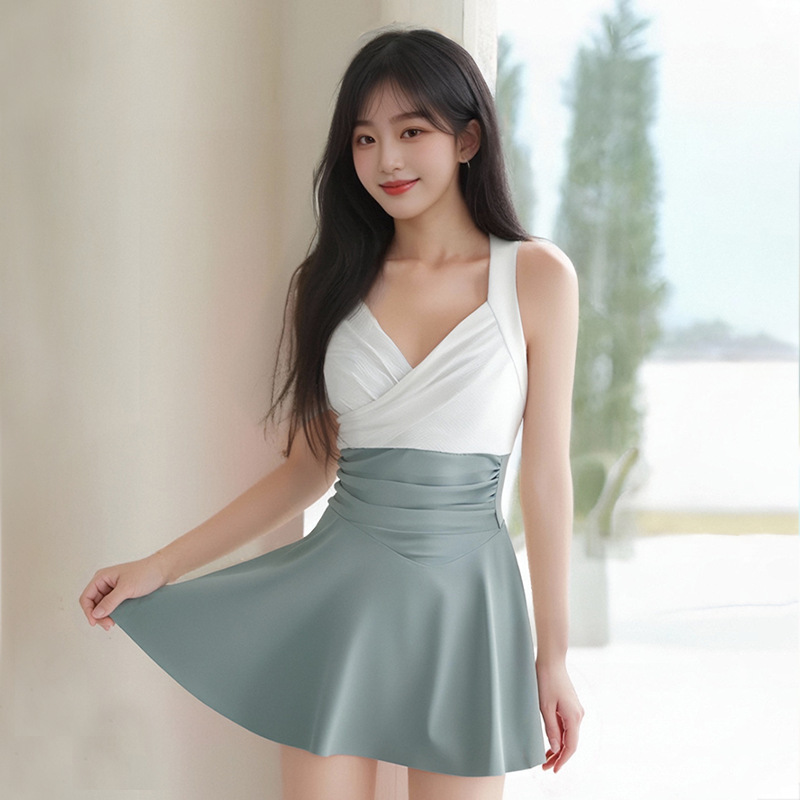 Traje de baño de una pieza para mujer, nuevo estilo puro, eslinga simple a juego, delgado y delgado, traje de baño de falda sin espalda de alta gama