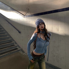 法式纯欲风假两件挂脖针织衫女秋冬新款修身显瘦气质内搭打底上衣