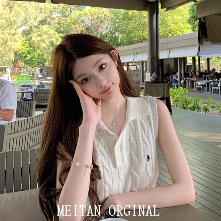 2025 Summer Small Easiest for Match Lapel Sleeveless Knitted Vest Women's New Slim Fit Easiest for Match Loose Short Top