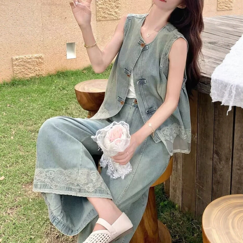New Chinese-Style Buttoned Denim Suit for Women, Summer Lace Patchwork Sleeveless Vest and Wide-Leg Pants, Korean-Style Slimming Two-Piece Set