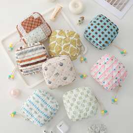 月事包便携收纳包可爱软绵绵零钱包口红化妆包迷你