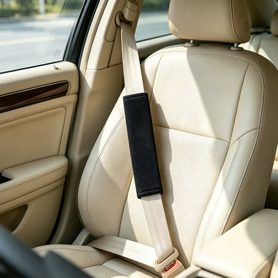 Cartoon Protective Cover Anti-Leveler Safety – Seat belt shoulder pad - plush-black-seat-belt-shoulder-cover
