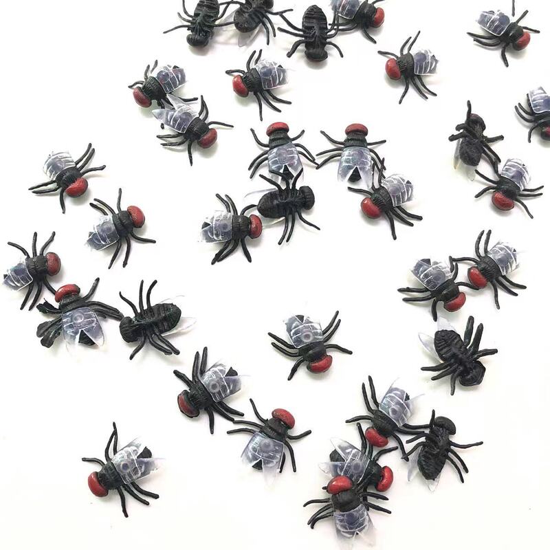 Plastic simulation small flies cross-border supply Amazon Halloween party suit accessories trick small toys Plastic simulation small flies cross-border supply Amazon Halloween party suit accessories trick small toys