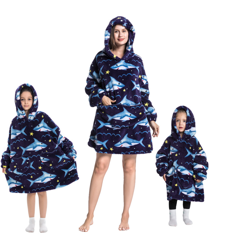 Manta Real ropa fría con capucha de dibujos animados pijamas caliente suéter perezoso TV manta engrosada oversize