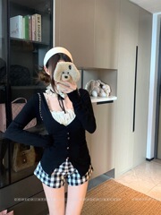 纯欲蕾丝花边背心长袖针织开衫格子短裤女2025秋季新款时尚套装潮