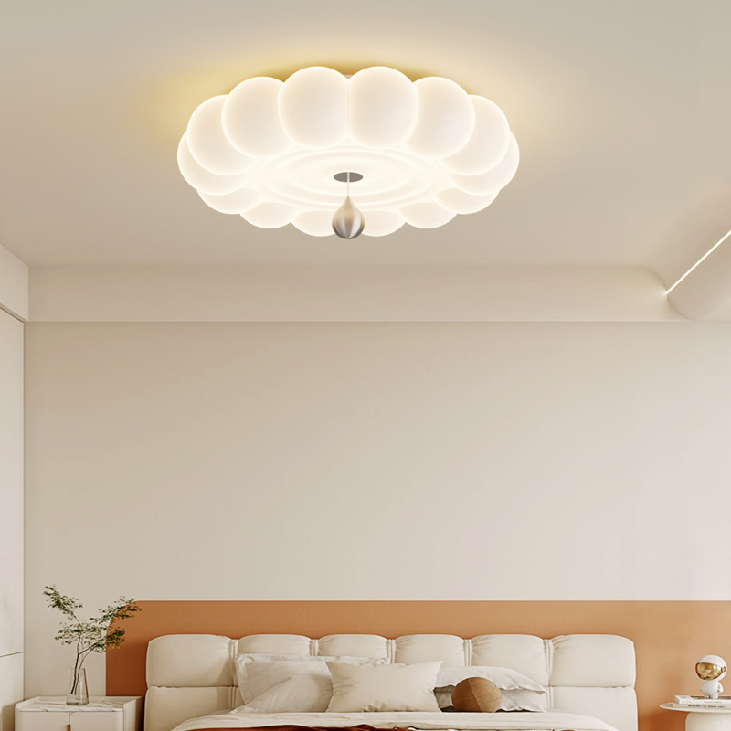 Lámpara de techo de dormitorio de estilo crema, moderno y simple, diseñador francés de mediana edad, sala de libros para niños Yunduo, lámpara de dormitorio principal