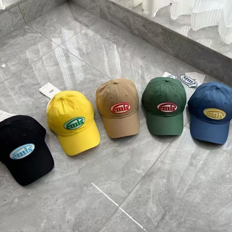 Em Trendy and Versatile Logo Design Baseball Cap, Unisex Couple Style Em Trendy and Versatile Logo Design Baseball Cap, Unisex Couple Style