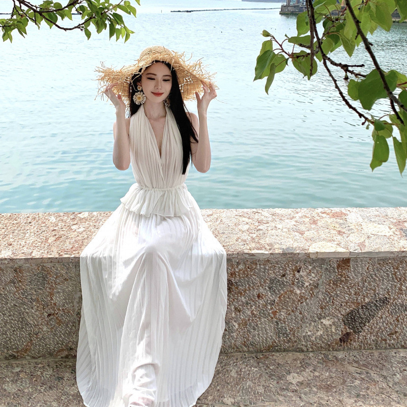 2025 New Summer Style Halterneck Deep Slightly See-Through Large Backless Sexy Elegant Pleated Gauze Skirt Long Holiday Style Dress