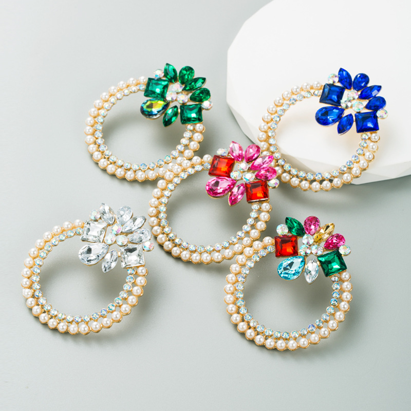 Fashion Geometric Alloy Inlay Rhinestones Womenu0027S Ear Studs 1 Pair