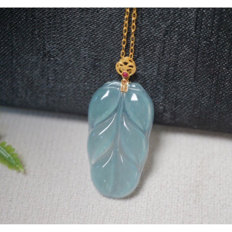 Emerald Set Leaf Jinzhiyuye Pendant Pendant Necklace clavicle Ice Blue Water jewelry Accessories