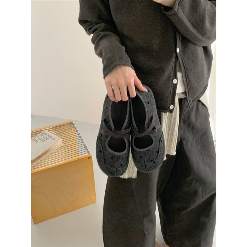 毛昵料单里平底猪蹄假分趾鞋女26秋仙女百搭通勤浅口软底豆豆单鞋