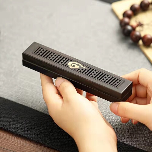 Short black sandalwood incense box, short incense burner, sleeping incense box, whole hollowed out solid wood incense box, home desktop decoration, Zen style