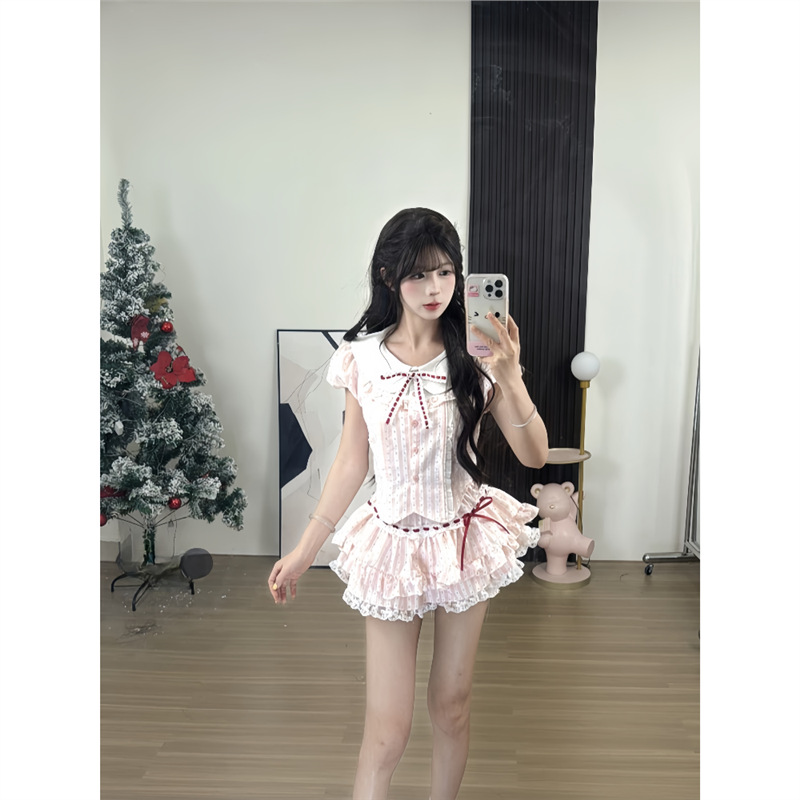 甜美森系少女感撞色娃娃领衬衫上衣新款高腰显瘦蓬蓬半身裙两件套