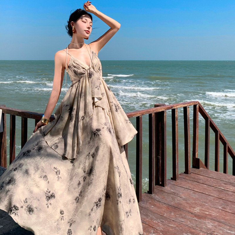 Love-Filled Summer Comfortable Rayon Two-Piece Dress with a Cool Style, Spaghetti Strap Half-Skirt Set, Slim Fit. Love-Filled Summer Comfortable Rayon Two-Piece Dress with a Cool Style, Spaghetti Strap Half-Skirt Set, Slim Fit.
