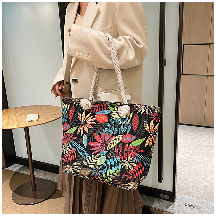 Women's Medium Canvas Geometric Stripe Streetwear Sewing Thread Square Zipper Tote Bag display picture 32