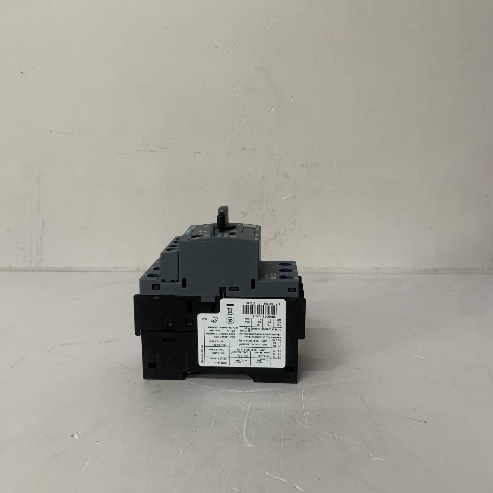 西门子	低压电气	3RV60111JA15	3RV60111JA15	脱扣器