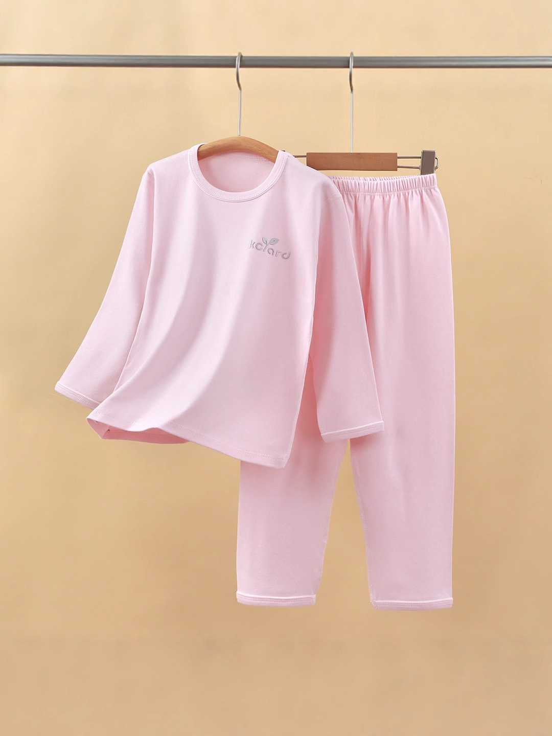 Nuevo pijama primavera y otoño conjunto de ropa casera relajada clase A nuevo pijama para niños y niñas ropa casera de algodón
