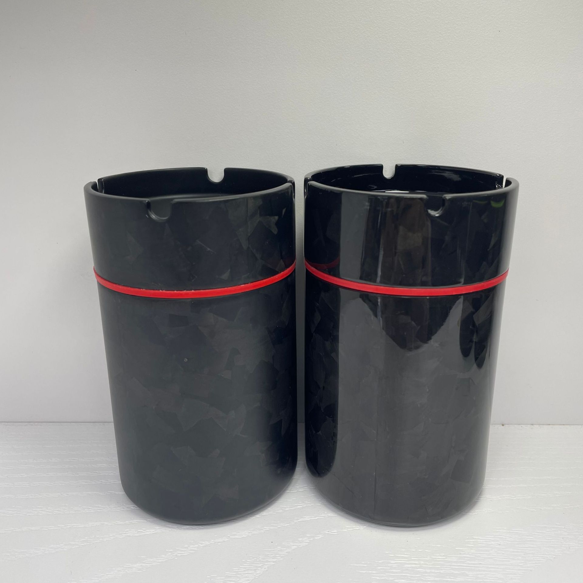 Carbon fiber car ashtray with lid stainless steel car ashtray stainless steel Universal personalized car ashtray