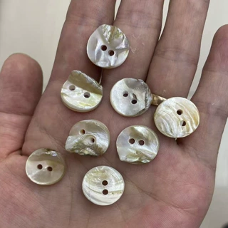 天然不规则贝壳纽扣贝母双孔牙齿异形巴洛克服装扣高端毛衣扣批发