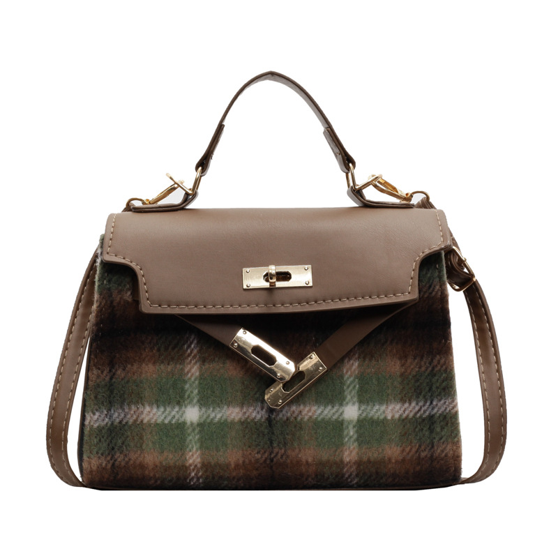 Bolsos de nicho francés para mujer 2024 nuevo bolso de hombro de mano de lana de todo fósforo de moda de moda casual mensajero Kelly bag