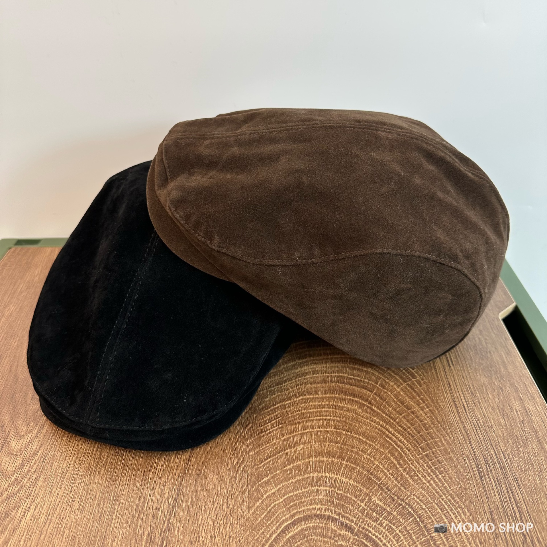 Demi-season retro velvet solid color Japanese hat for men and women, city style, British style