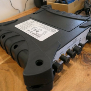 出售/回收/维修 泰克Tektronix RSA507A 频谱分析仪