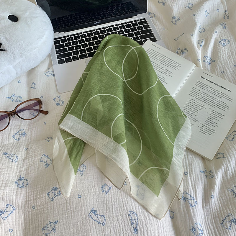 Bufanda cuadrada pequeña de lunares, bufanda de seda, sentido avanzado femenino, diadema de verano, versión coreana, bufanda decorativa de todo fósforo, bufanda, diadema, diadema, accesorios para el cabello