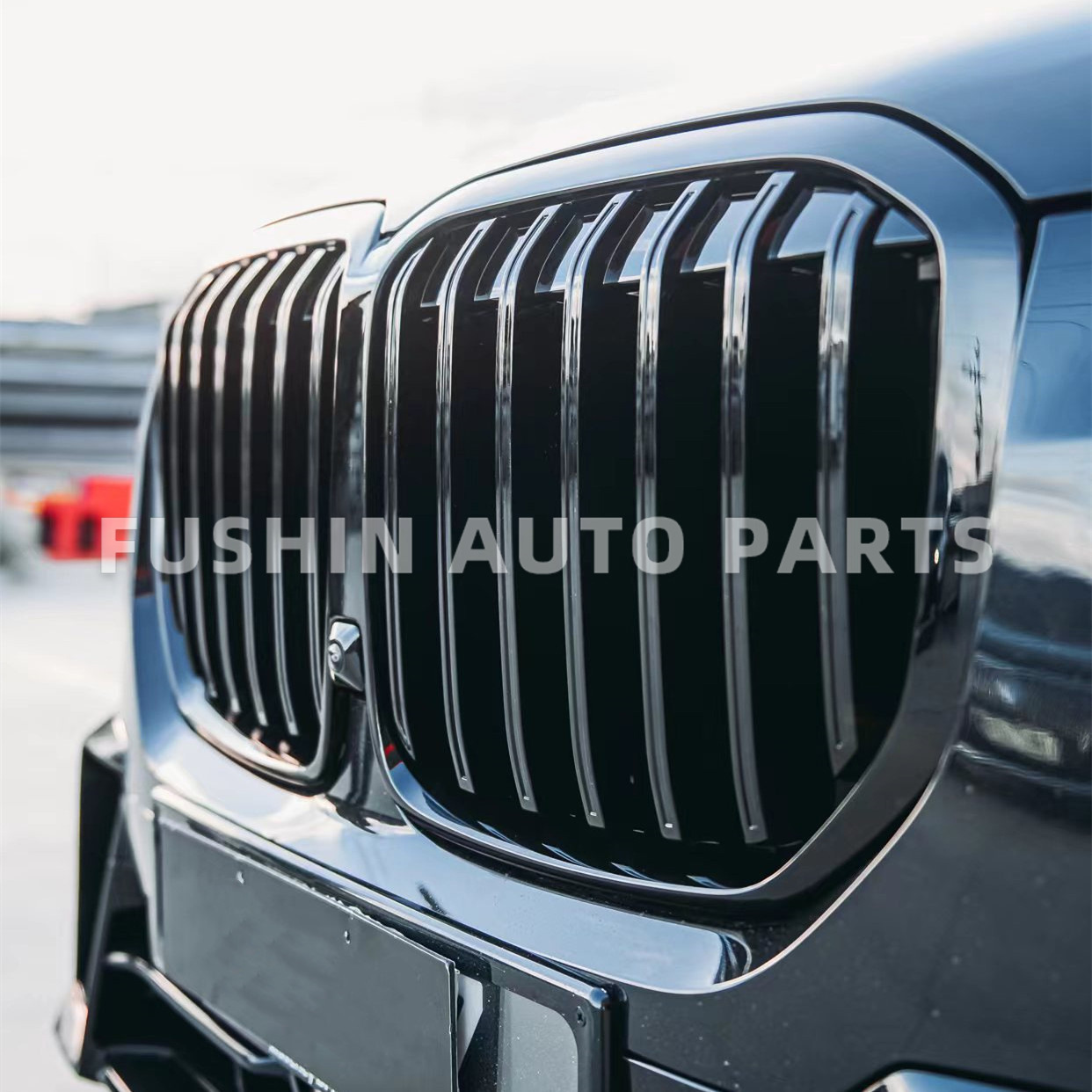 Решетка радиатора BMW X7 глянцевая черная