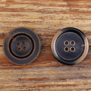 �͹���ϵţ�Ǽ~�۟�߅���ۺ�ɫ������Ȼ�ں�ɫ�p��ë���L���o��