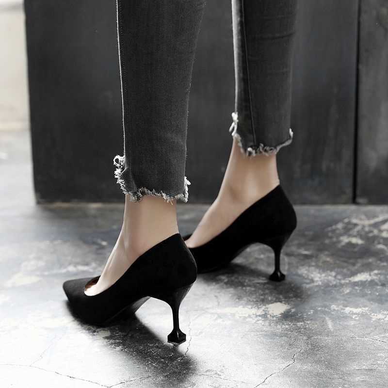 검은 색 7cm. 고양이