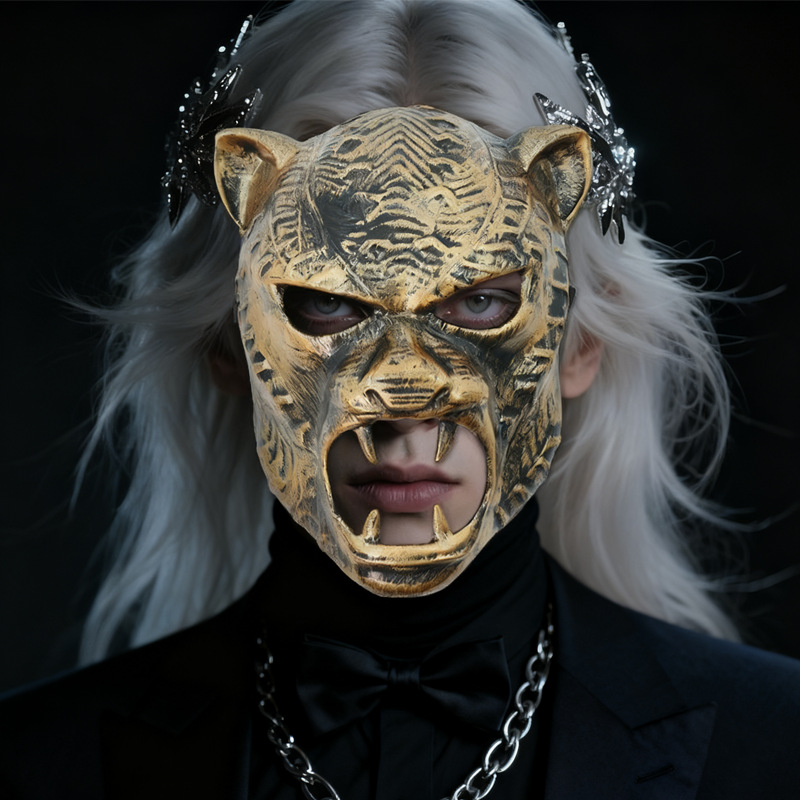 Máscaras vintage de animales para Halloween, estilo horror, populares entre influencers, accesorios para fotos.