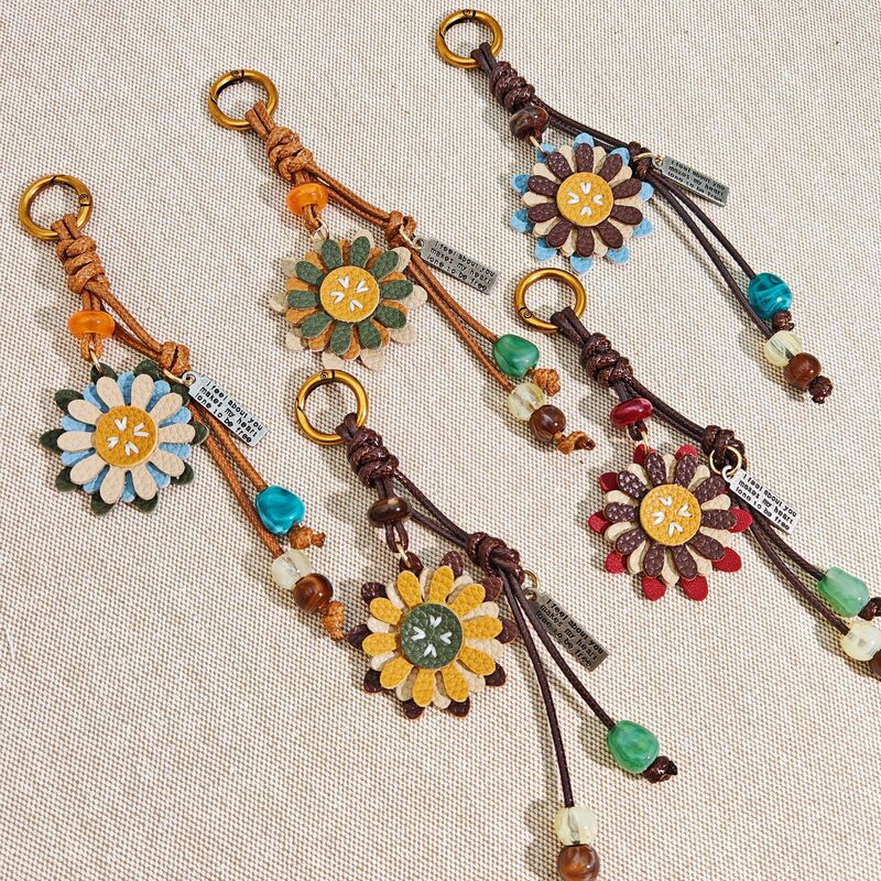 Original Retro Leather Flower Daisy Bag Hanging Retro Braided Rope Beaded Pendant Mobile Phone Chain Pendant Factory Direct Sale