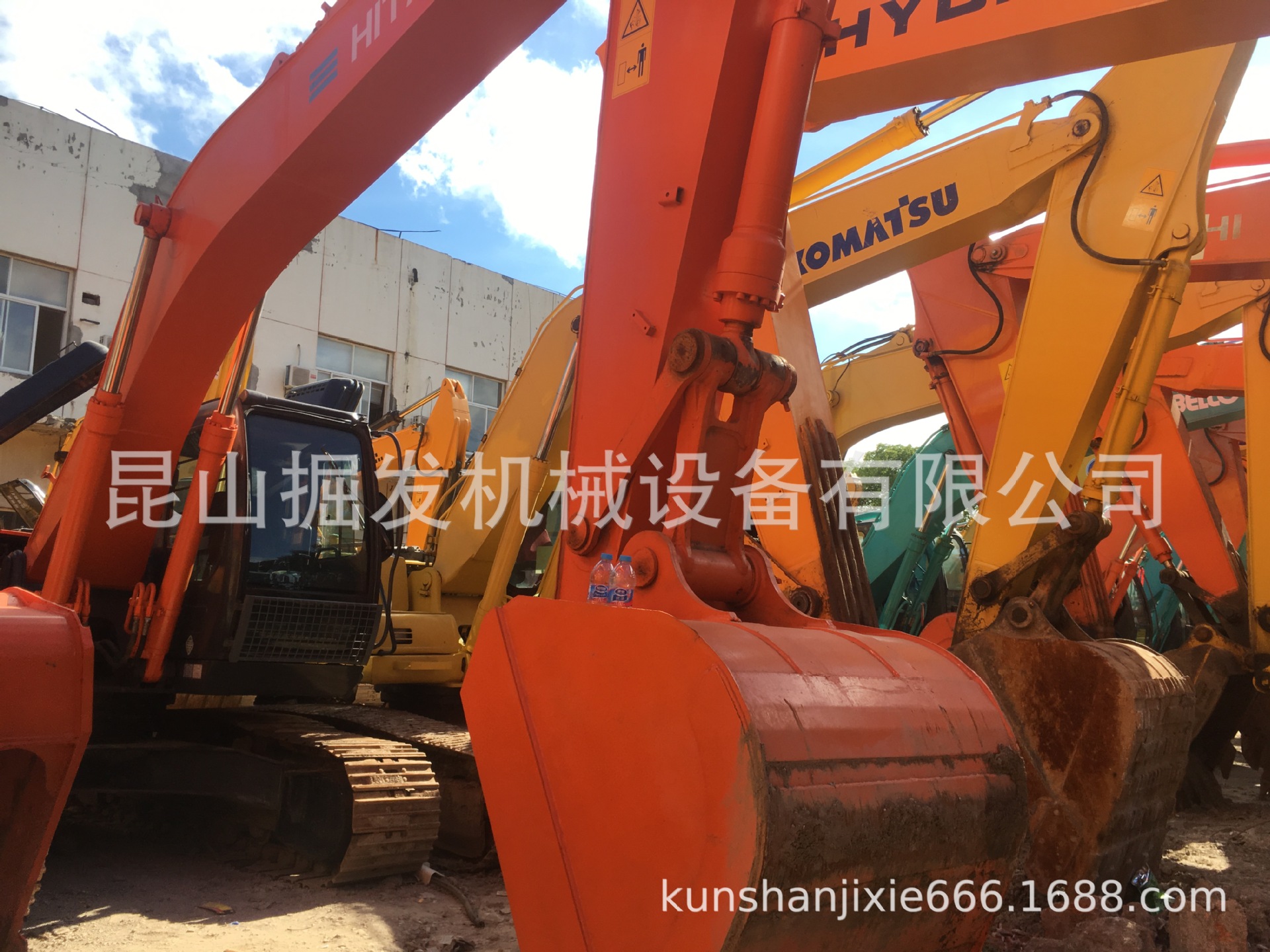 二手日立ZX200履带挖掘机，二手日立135 120-6钩机挖机