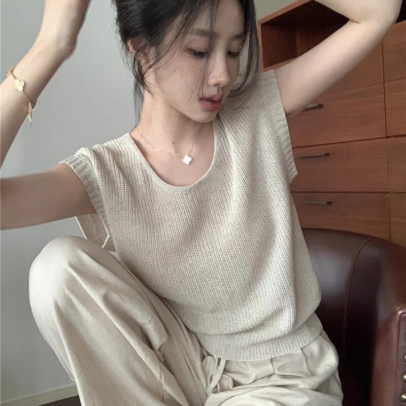 Ice Silk Knit Short-Sleeve T-Shirt for Women, Summer Design, Niche French Style, Slim Fit, Sleeveless, Thin Top