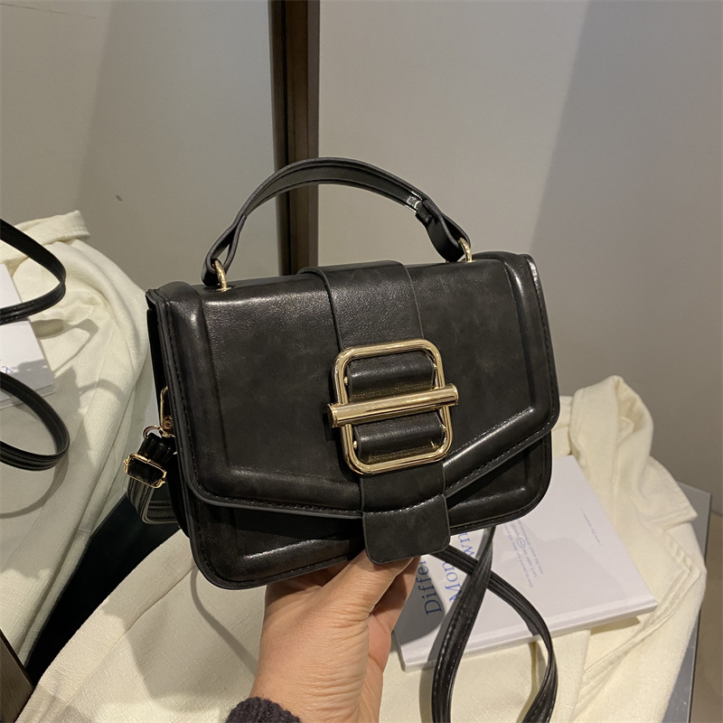Niche Zhong bolso de textura coreano simple estilo de moda nuevo 2025 cinturón hebilla bolso de hombro de textura bolso pequeño