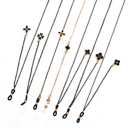 Hollywood Retro Four-Leaf Clover Chain Eyeglass Chain for Women, Necklace Style, Non-Slip Hook and Loop Eyeglass Chain