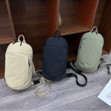 通勤简约外出百搭防泼水手提包单肩时尚斜挎休闲轻便手提包胸包