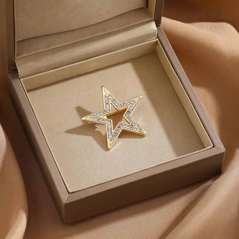 Five-pointed Star Brooch For Women & Men Luxury Lapel Pin_voghion.com