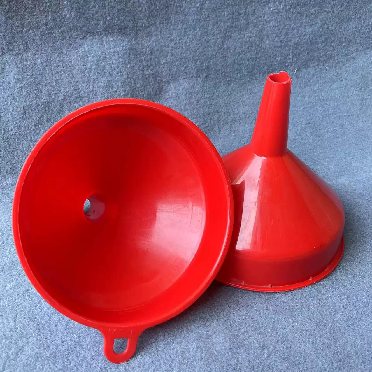 Plastic big funnel, universal container, increased thickness