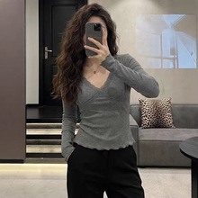 绝美性感V领蕾丝花边显瘦修身打底上衣女春季欧货气质内搭针织衫