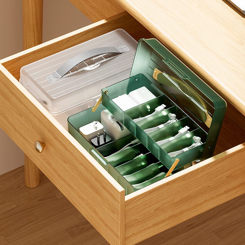 El cable de datos del escritorio es a prueba de polvo y almacena el artefacto. el cable de carga del cargador del teléfono móvil y el cable de auriculares ordenan la Caja de distribución.