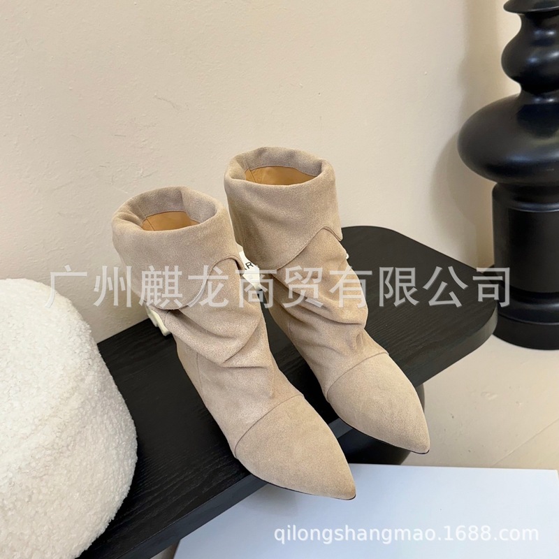 高端2025秋冬新款真皮尖头英伦风复古褶皱高跟显瘦中筒靴时装单靴|undefined