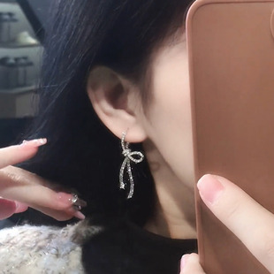 Super Shiny Full Diamond Long Bow Earrings Niche Design High-End Earrings for Women Without Pierced Ears Elegant Earrings