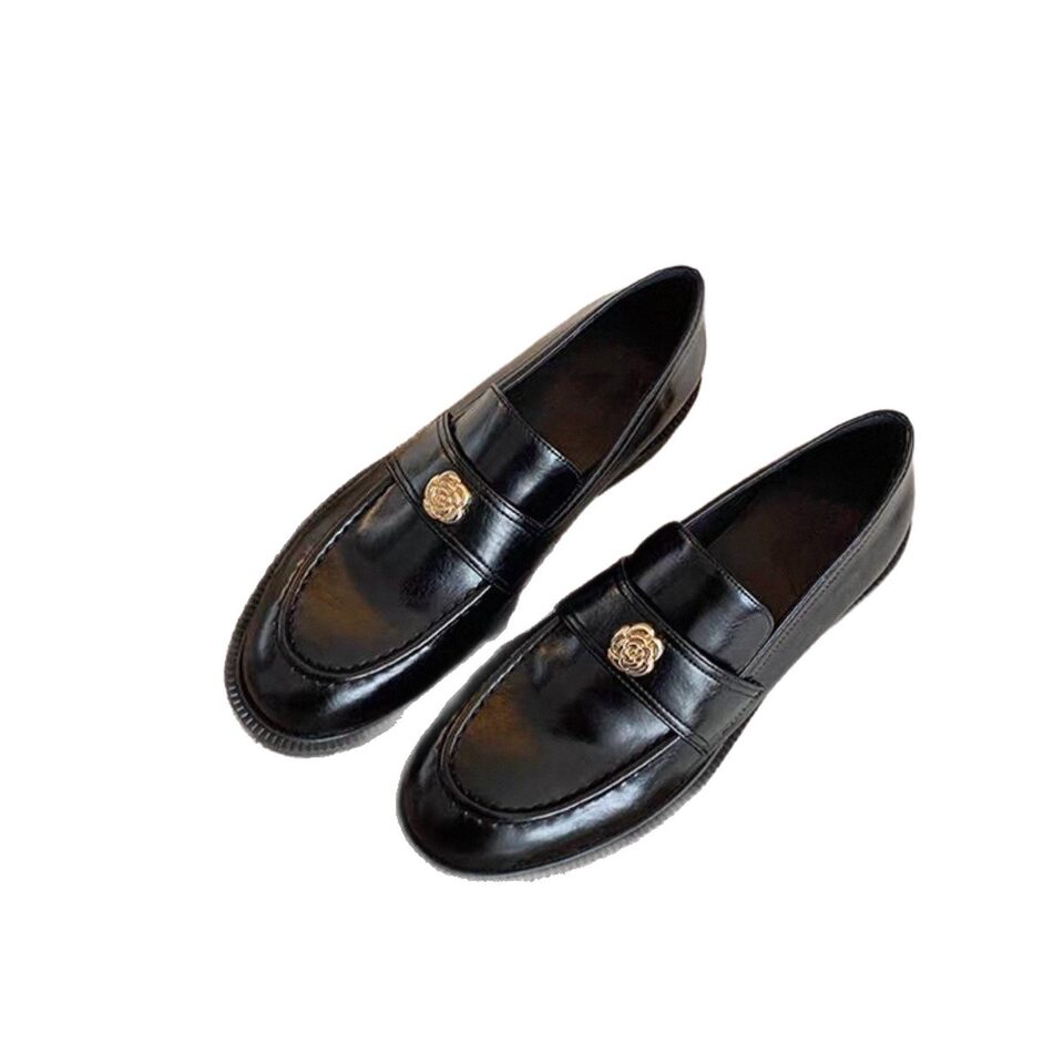 Giày lười nữ da bò đế dày thêu hoa trà, gót vừa 3–5 cm, kiểu mới — Điểm đen, Đốm nâu