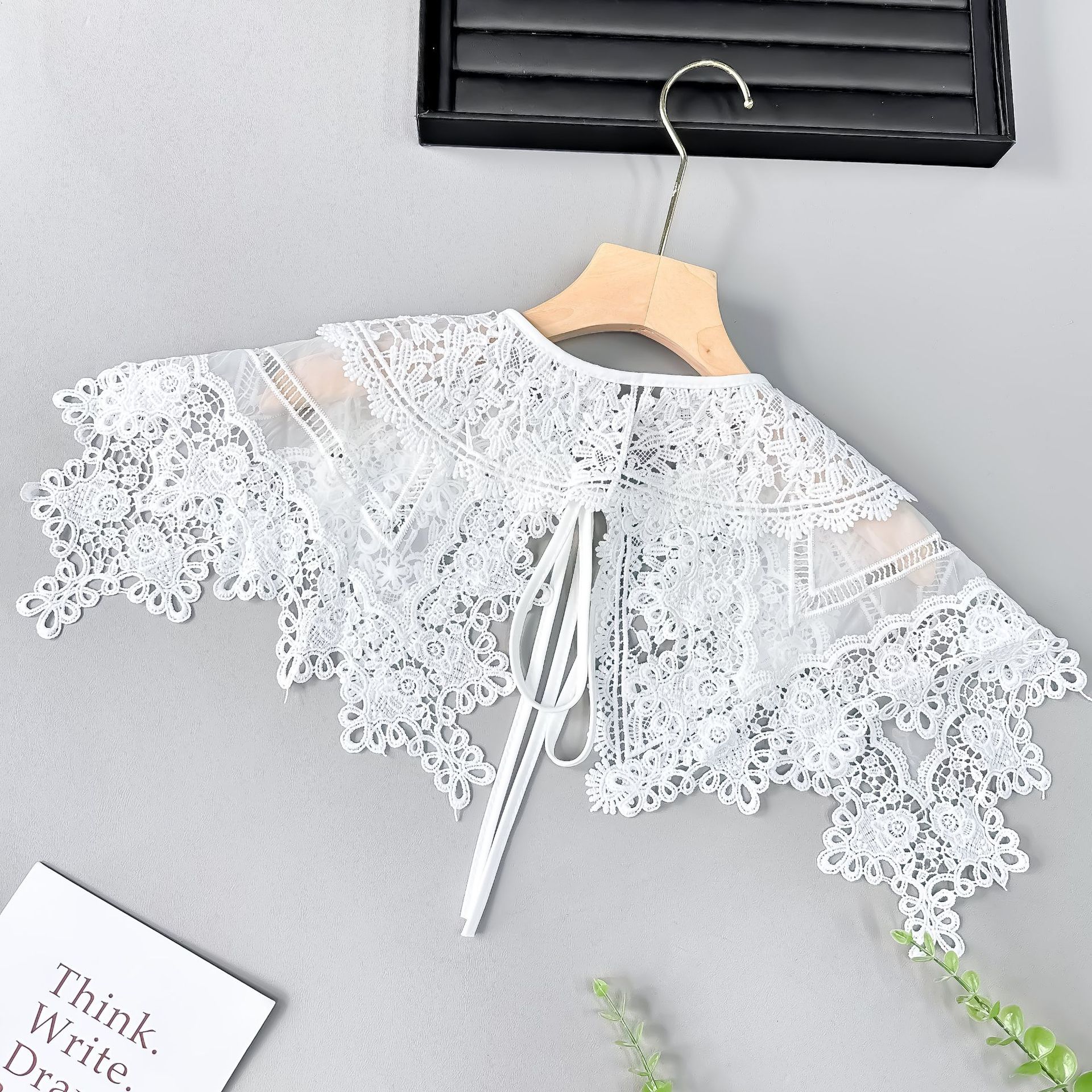 Verano delgado abrigo de encaje protector solar hueco versátil falso cuello vestido de moda de mujer chale